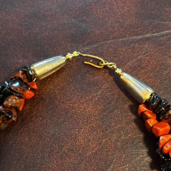 Black agate, red jasper, and mahogany obsidian Vintage 3 strand necklace - Picture 3 of 6